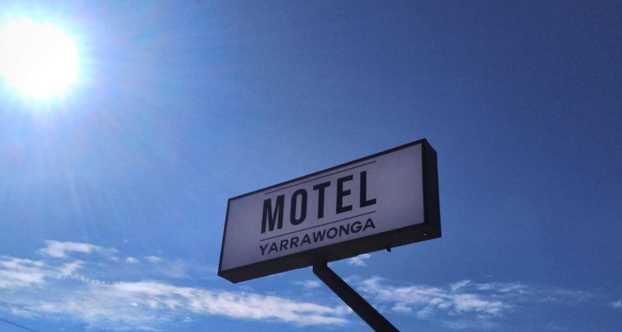 Motel 亚勒旺加 外观 照片